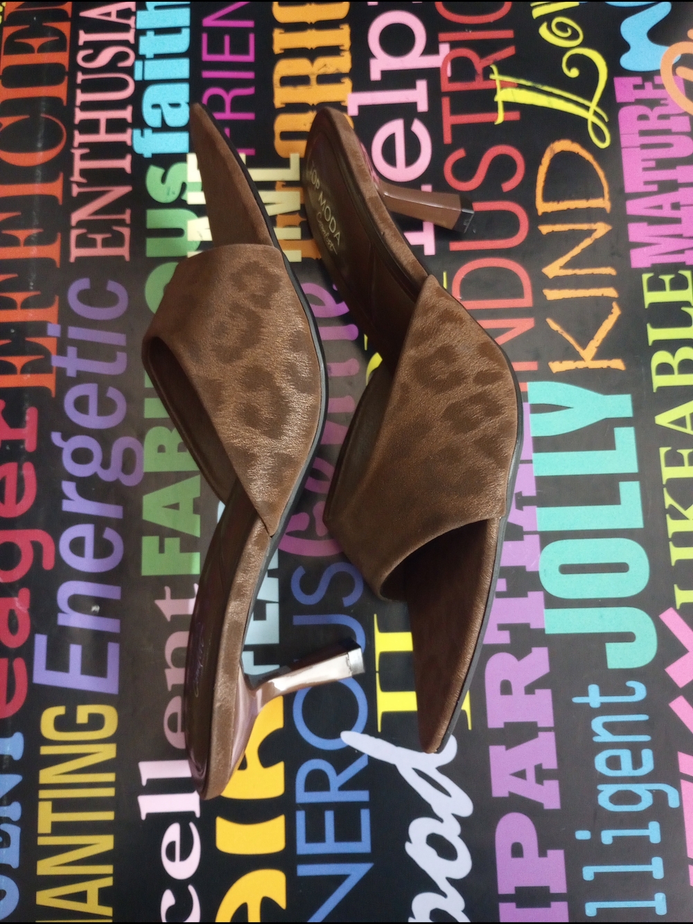 TOP MODA Brown Fuzzy Leopard Print Pointed Toe Mules!.